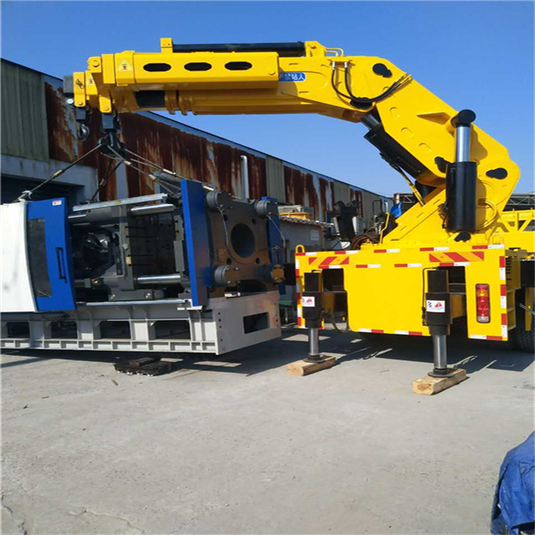 嘉祥 大吨位折臂吊出租费用解析：一小时租赁多少钱