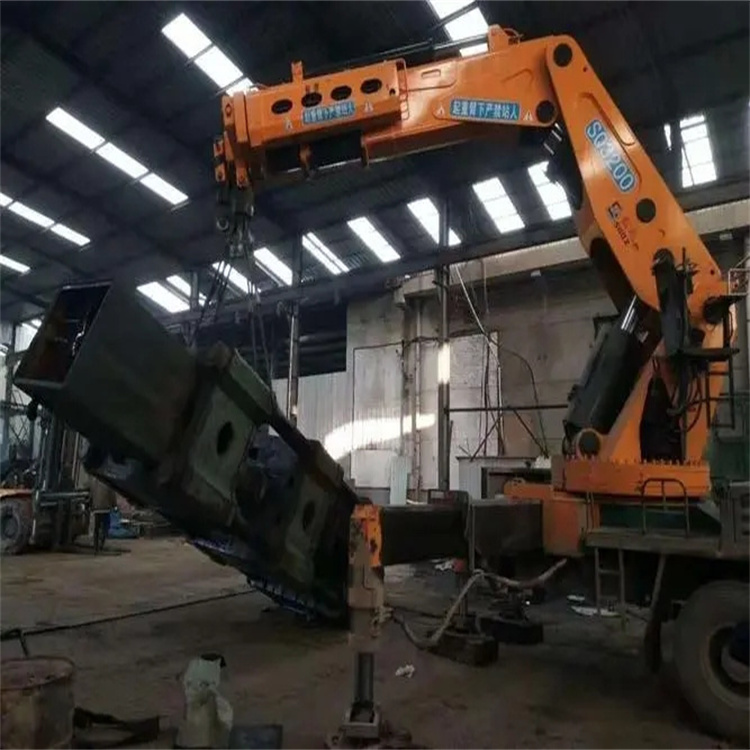 嘉祥130吨折臂吊车出租吊机租赁附近电话