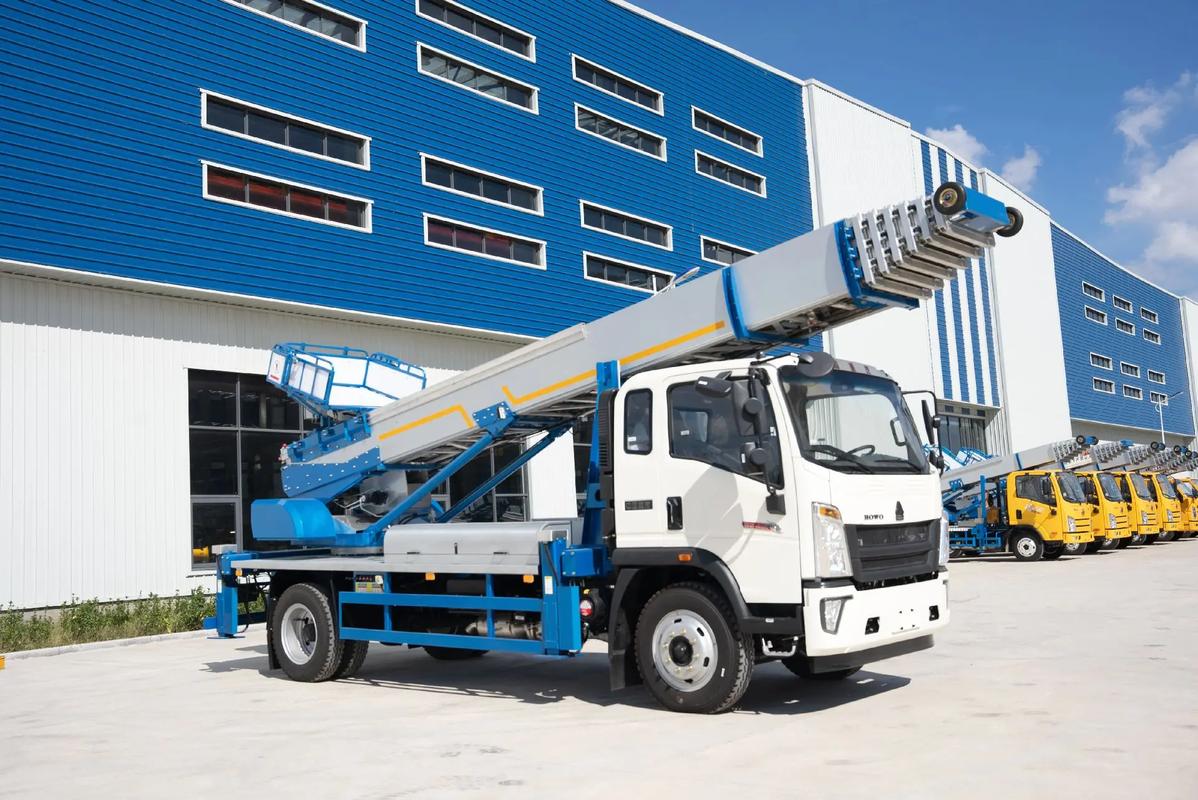 嘉祥出租云梯车高空作业车 建筑垃圾搬运